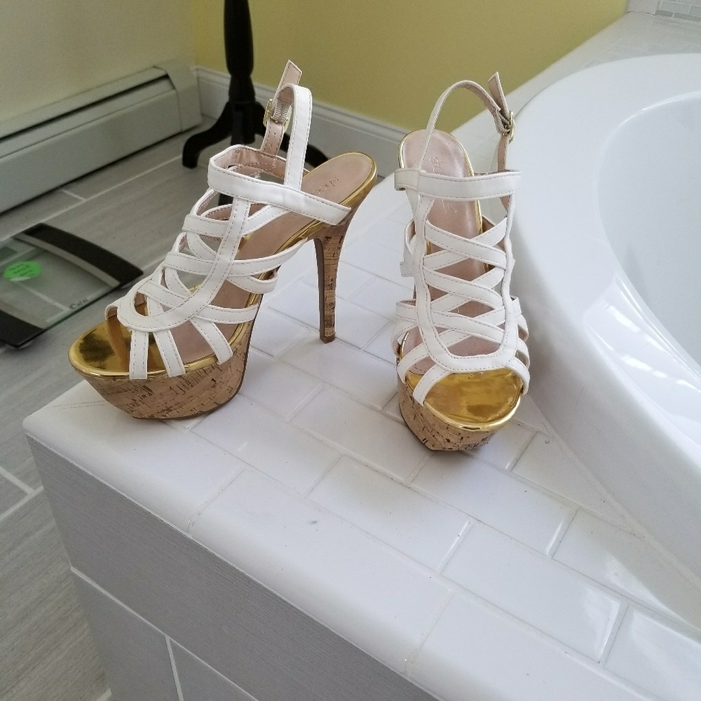White strap heels with cork bottom - Size 8